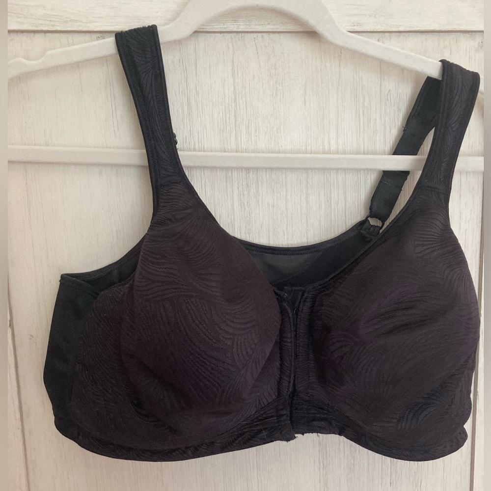 18 Hour Front Close Extra Back Support Wireless Bra - Black 40DD